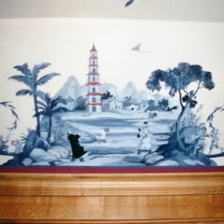 Chinoiserie hallway ceiling detail